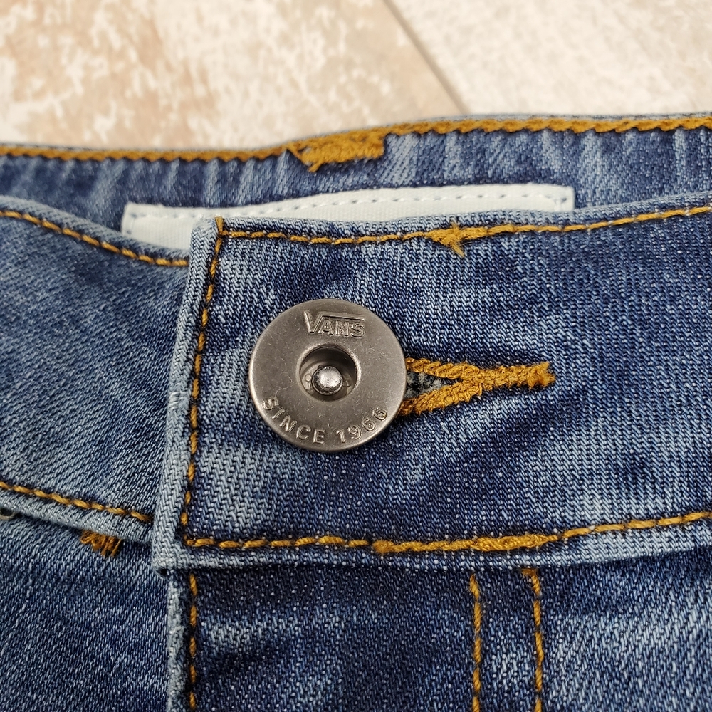 Vans Boyfriend Cuff Shorts - Picture 3 of 7